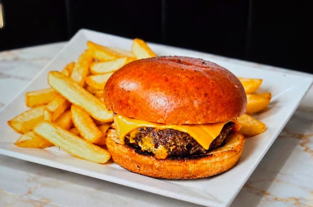 Cheeseburger.