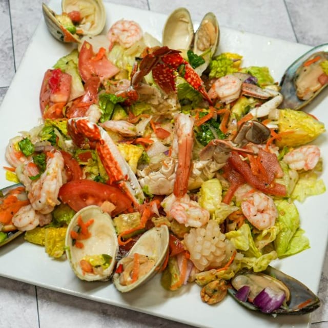 Ensalada de Mariscos.