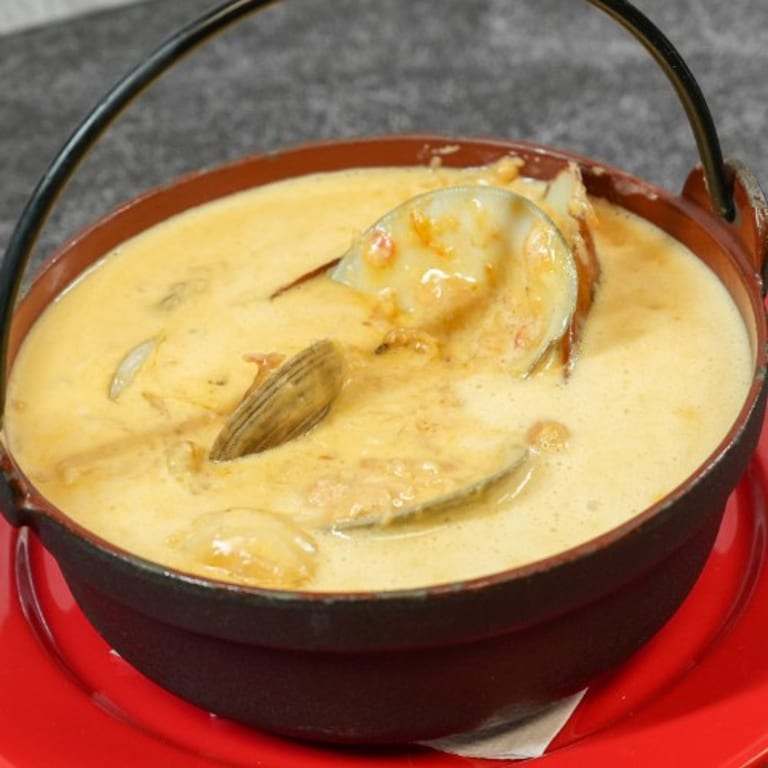 Cazuela de Mariscos Delight