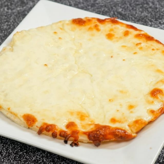 Arepa Blanca Con Queso.