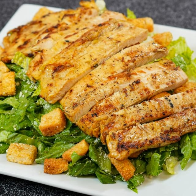 Ensalada César Con Pollo.