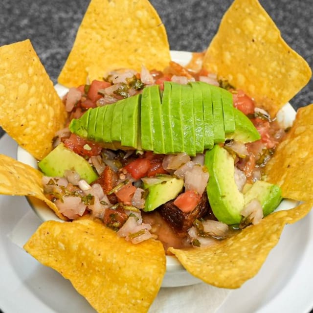 Chifrijo Tico.
